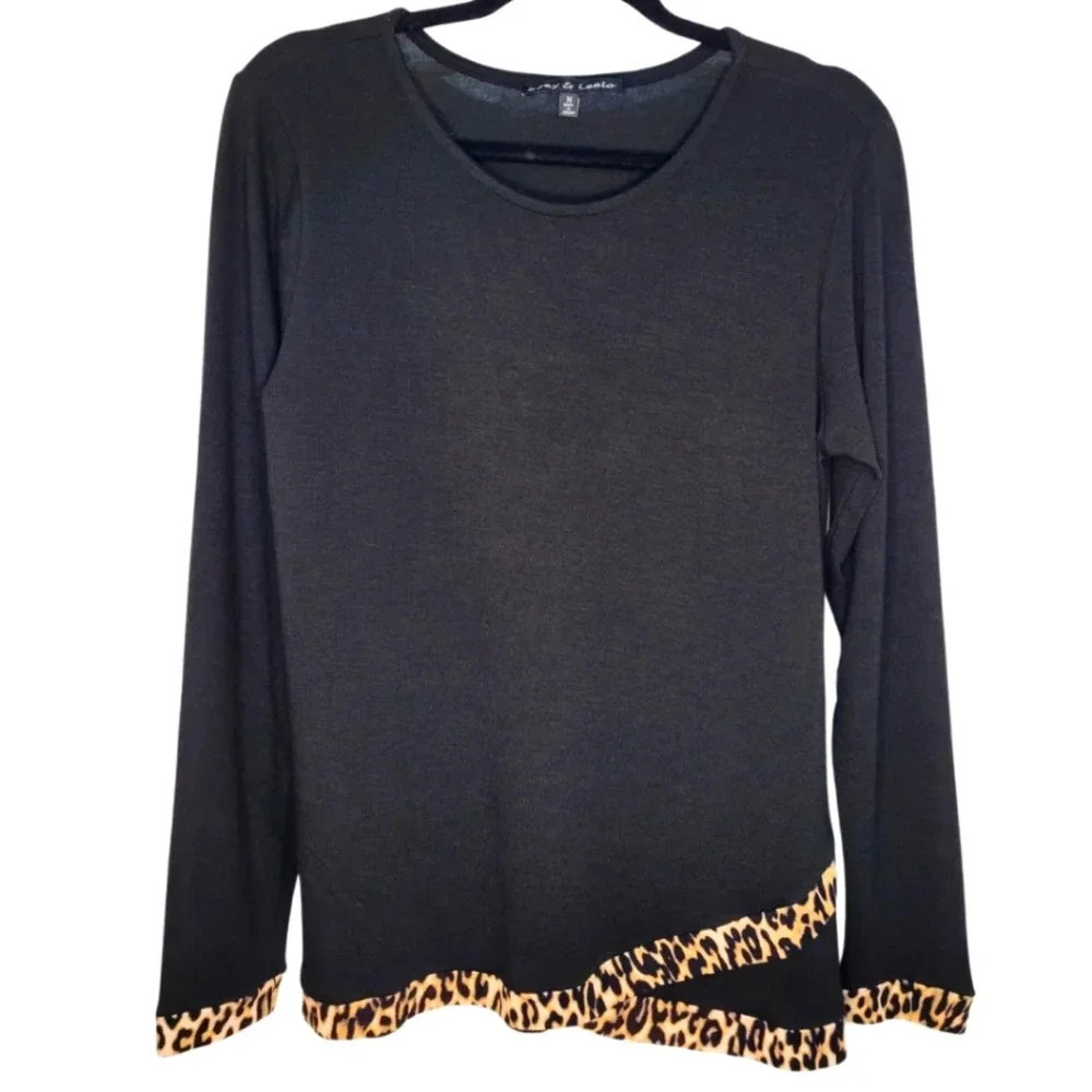 Zoey & Leelo Women's Black Long Sleeve Top Size Medium Business Casual